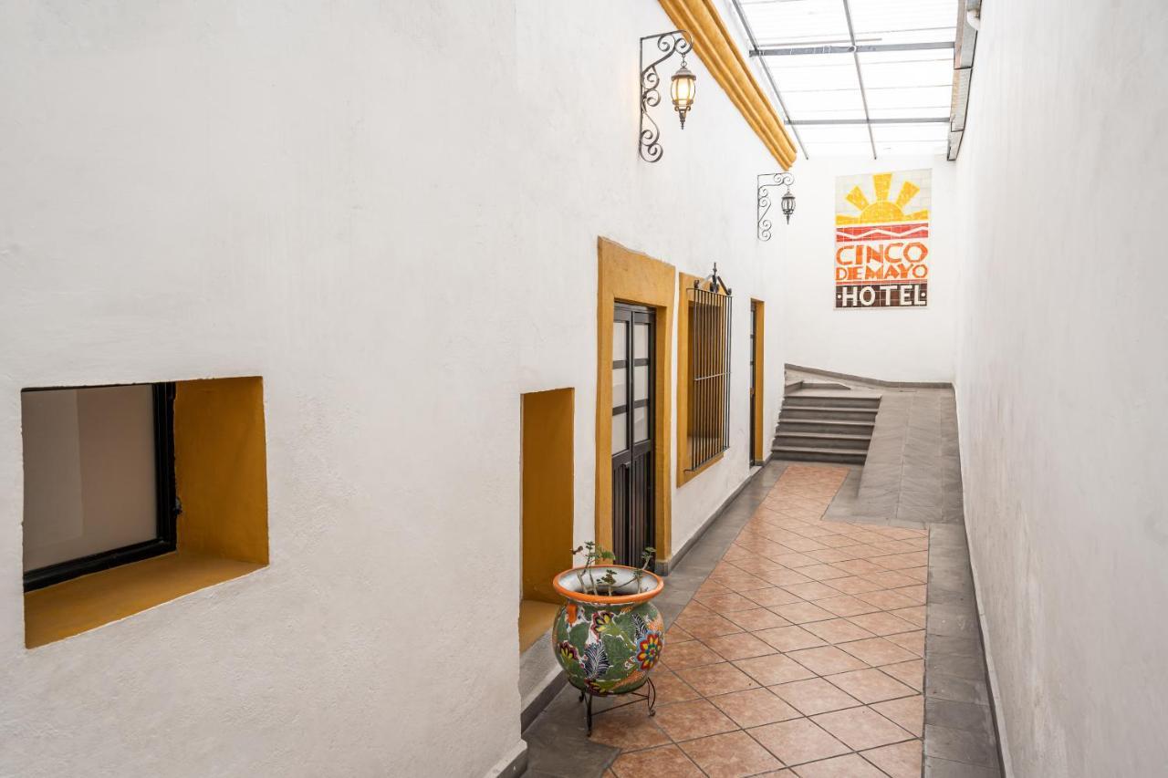 Cinco De Mayo Hotel Querétaro Exteriör bild