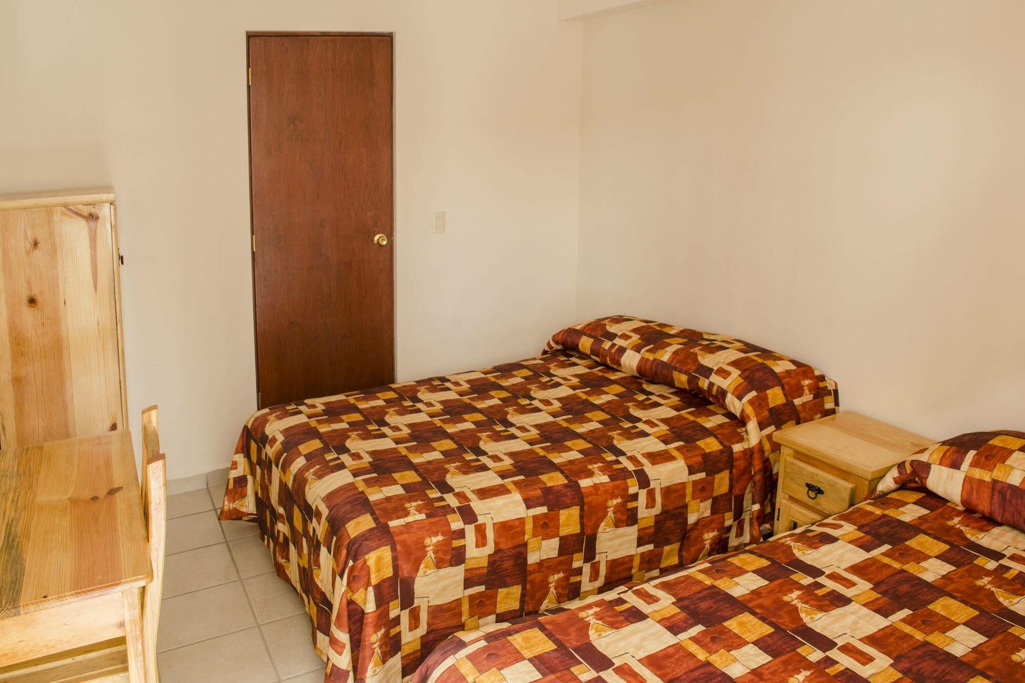 Cinco De Mayo Hotel Querétaro Exteriör bild